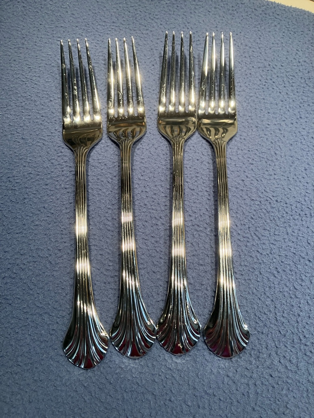 Gotham Quintette Classic Stainless Steel Dinner Forks -18/8- Set of 4